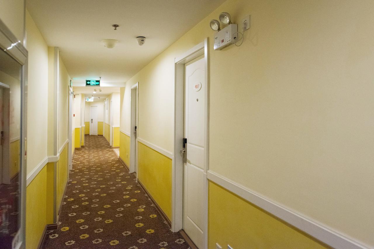 Home Inn Shanghai Daning International Guangzhong Road Circus City Екстериор снимка